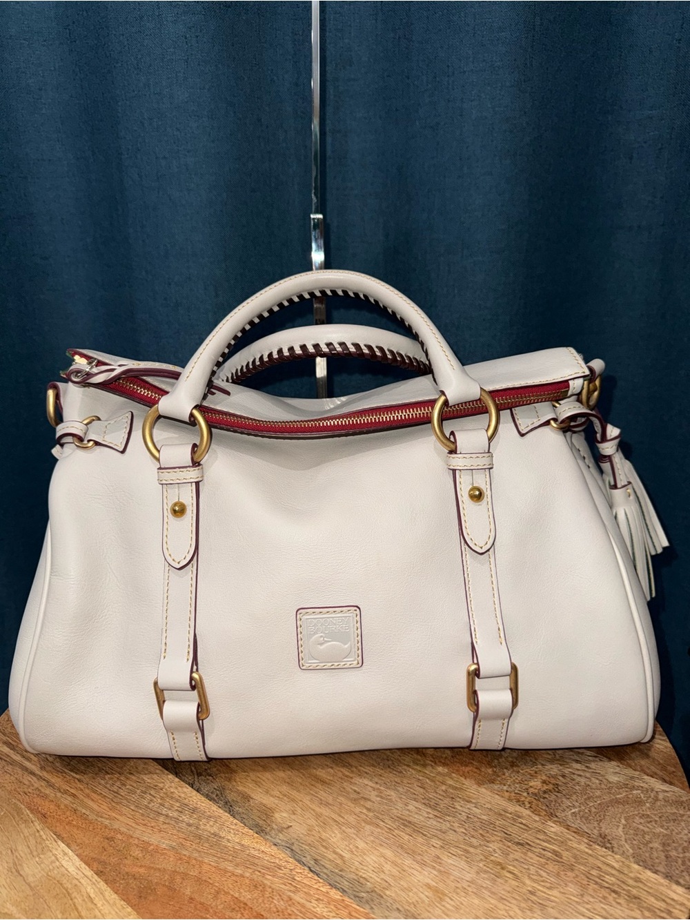 Dooney & Bourke Florentine Satchel size large in Ecru